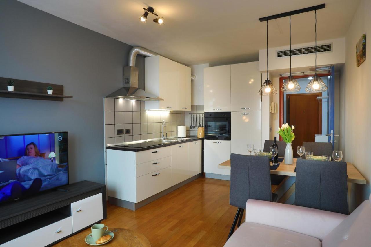 רוביני Apartment Moon מראה חיצוני תמונה